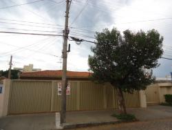 #CA-168 - Casa para Venda em Araraquara - SP