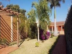 #CA-326 - Casa para Venda em Araraquara - SP