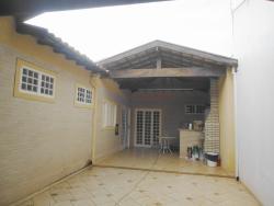 #CA-335 - Casa para Venda em Araraquara - SP - 1