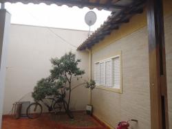 #CA-335 - Casa para Venda em Araraquara - SP - 2