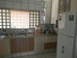 Casa para Venda em Araraquara - 5