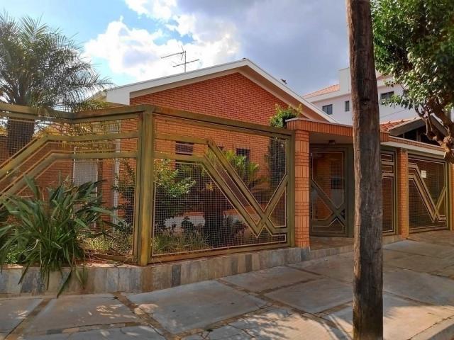 #CA-426 - Casa para Venda em Araraquara - SP - 2