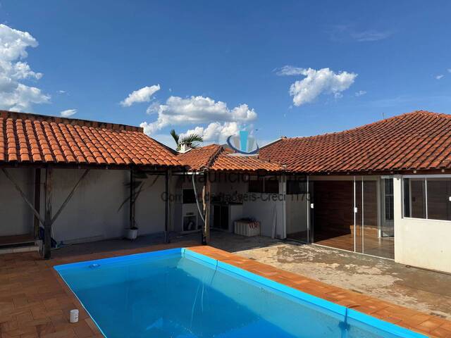 #CA-583 - Casa para Venda em Araraquara - SP