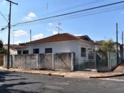 #CA-229 - Casa para Venda em Araraquara - SP