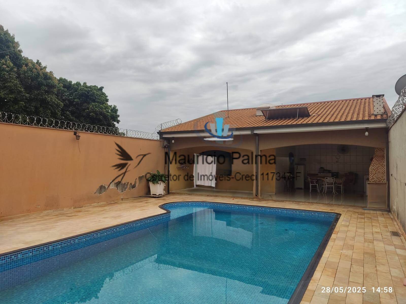 Casa à venda com 4 quartos, 296m² - Foto 27