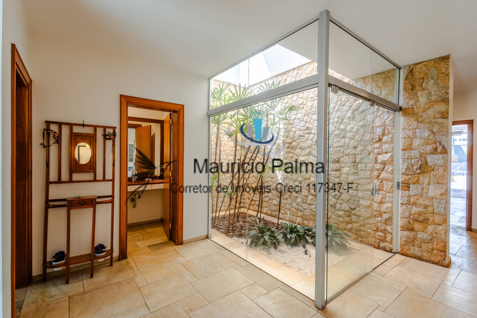 Casa à venda e aluguel com 4 quartos, 380m² - Foto 2