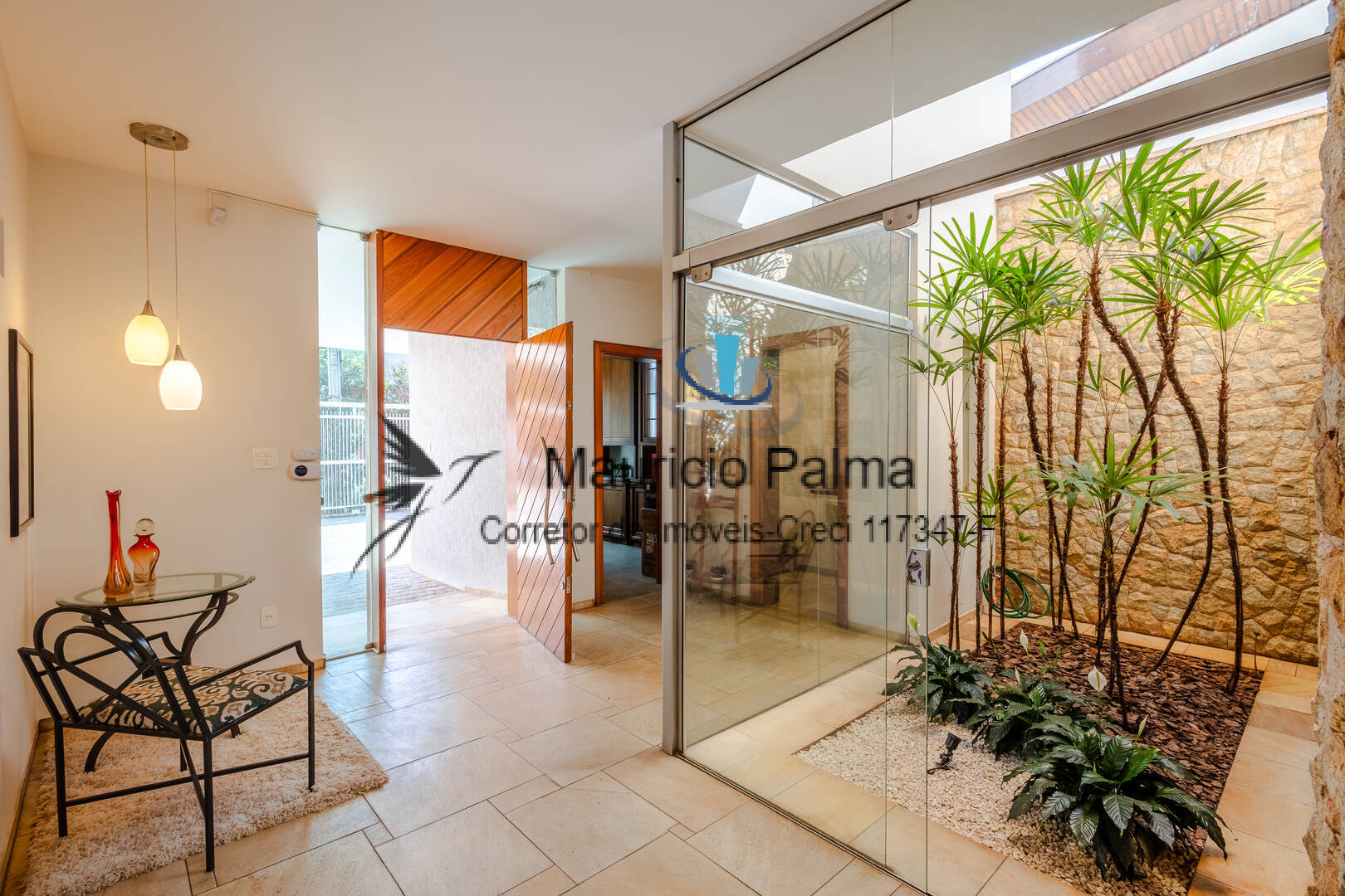 Casa à venda e aluguel com 4 quartos, 380m² - Foto 3