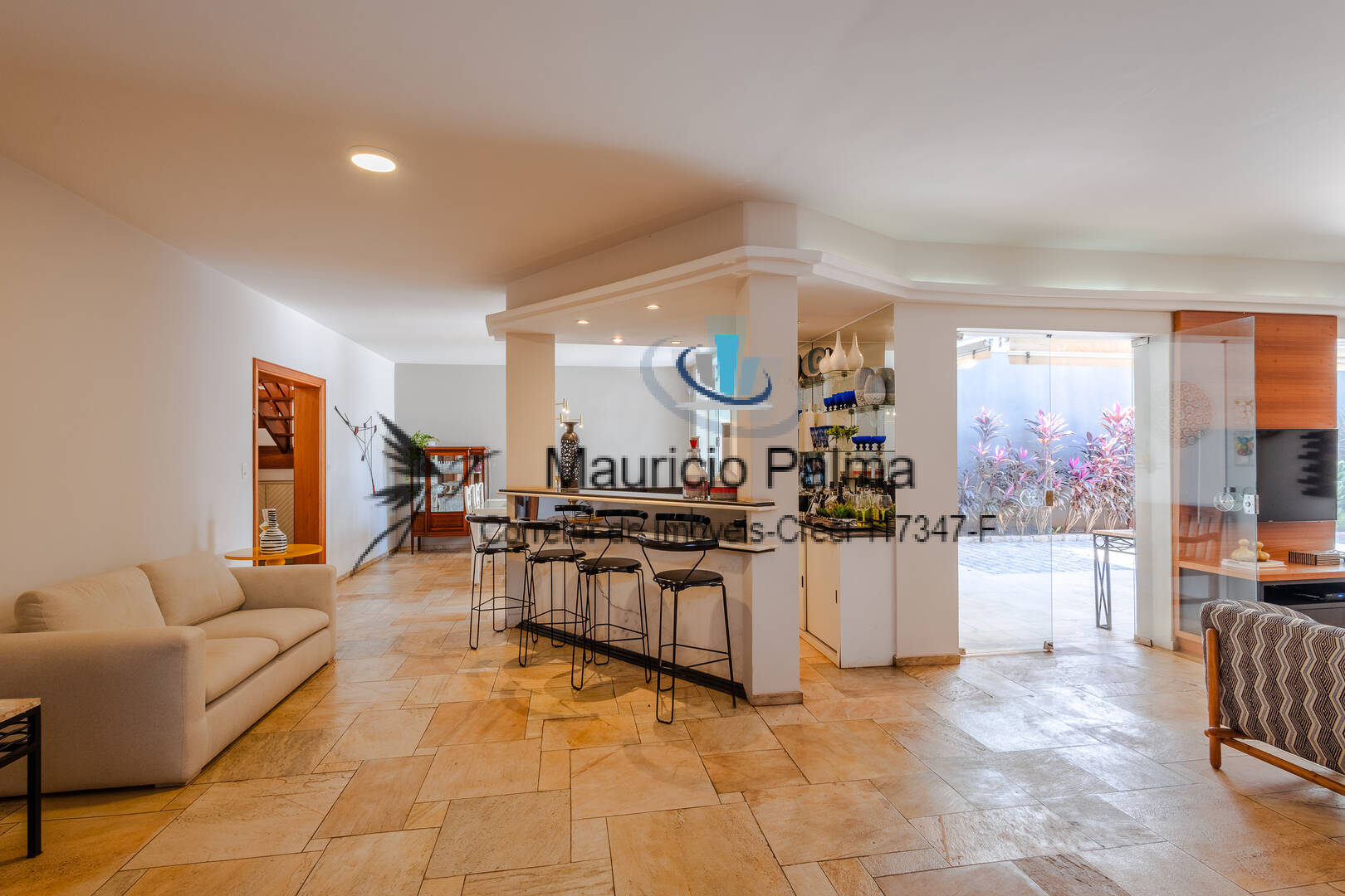 Casa à venda e aluguel com 4 quartos, 380m² - Foto 10