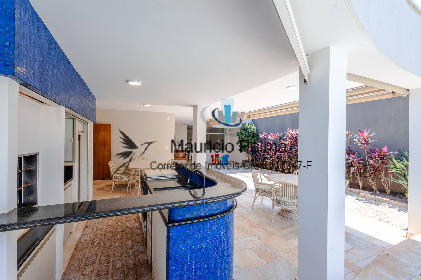 Casa à venda e aluguel com 4 quartos, 380m² - Foto 48
